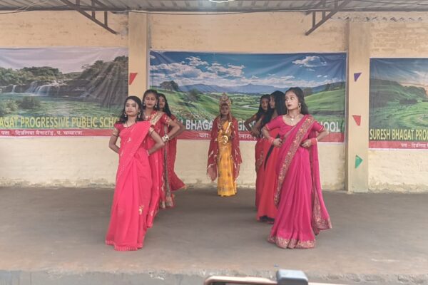 मैनाटाड़ में सरस्वती पूजा पर सांस्कृतिक चेतना का मंच बना स्कूल, छात्र-छात्राओं ने समाज को दिया बदलाव का संदेश