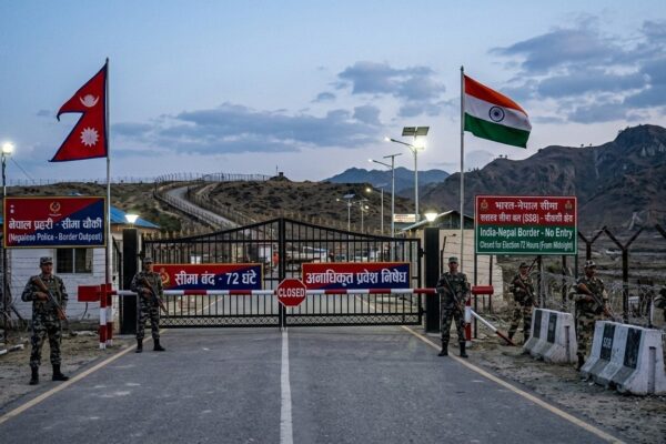 Bihar news : आज मध्य रात्रि से 72 घंटे नेपाल सीमा रहेगा सील, चौकसी बढ़ी