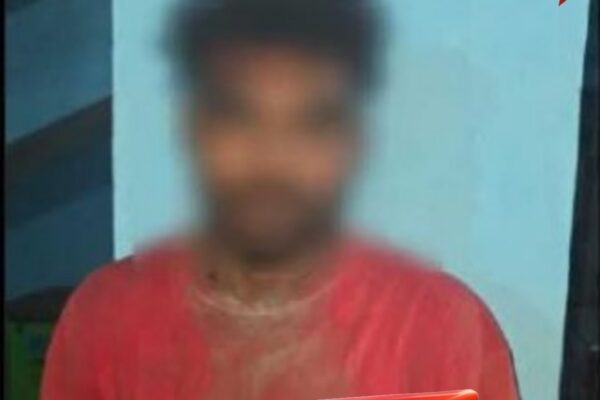 Bihar news : मझौलिया में पुलिस की छापेमारी, युवक गिरफ्तार; मोबाइल में मिला पाकिस्तानी नंबर से चैट