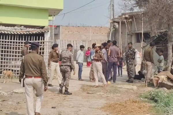 Bihar news : क्रिकेट खेलने के विवाद ने लिया बड़ा रूप, दो समुदायों में मारपीट, 5 आरोपी हिरासत में