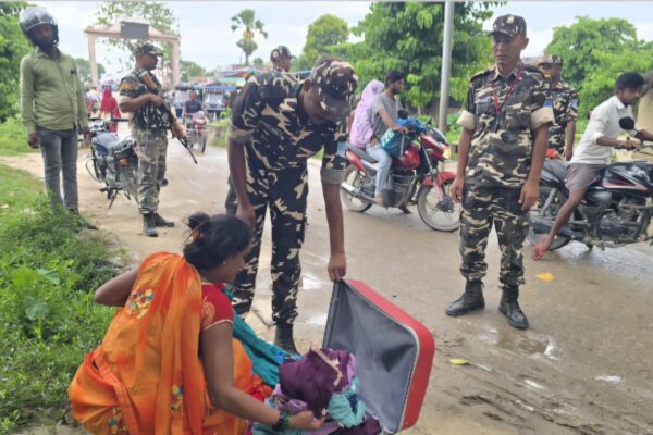 Bihar news : स्वतंत्रता दिवस को लेकर इंडो-नेपाल बॉर्डर पर हाई अलर्ट, एसएसबी ने बढ़ाई चौकसी